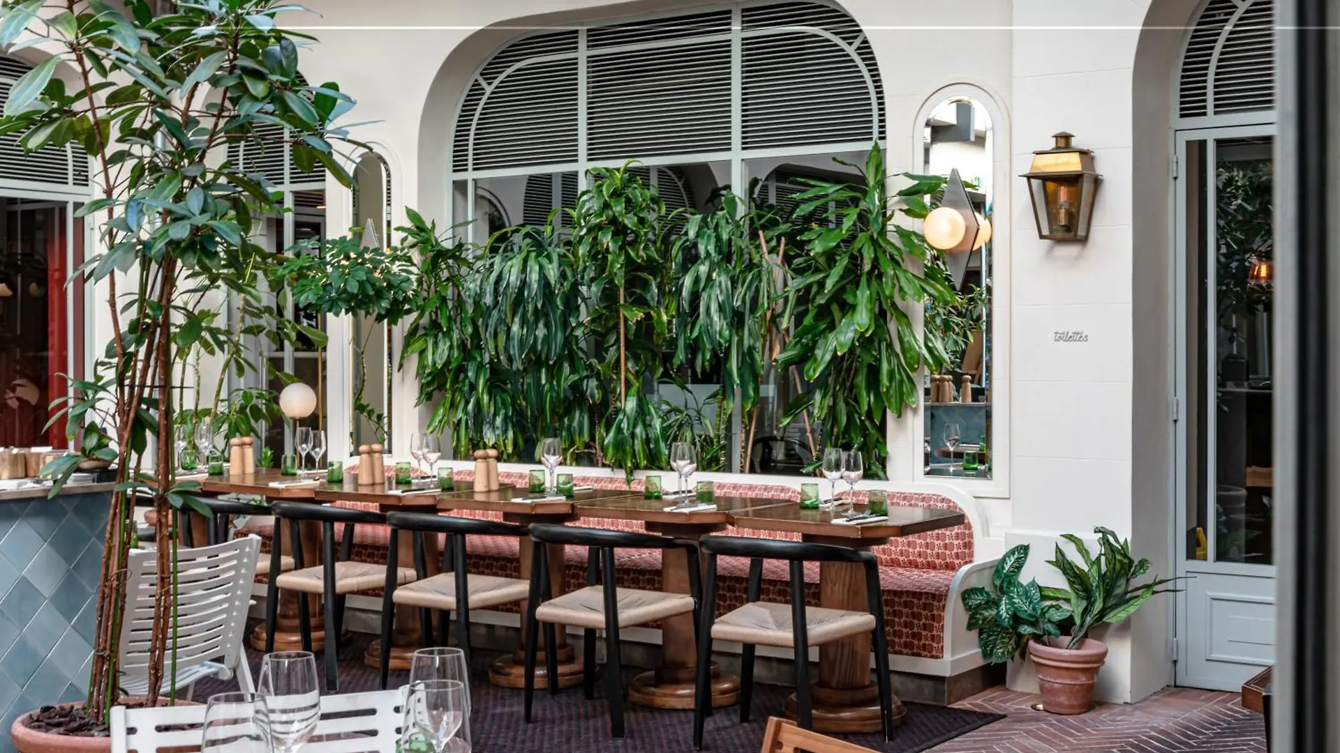 **** Hotel Grands Boulevards Experimental Paris France